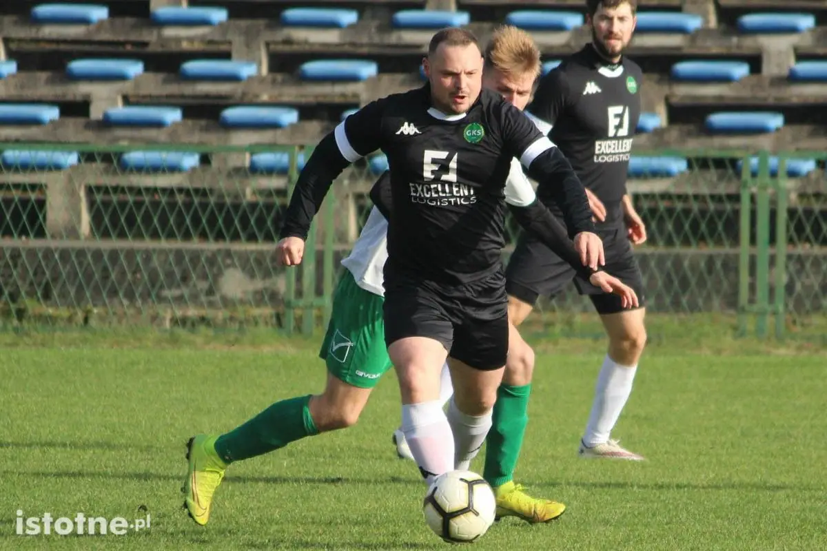 Warta wygrywa z BKS-em w derbach powiatu