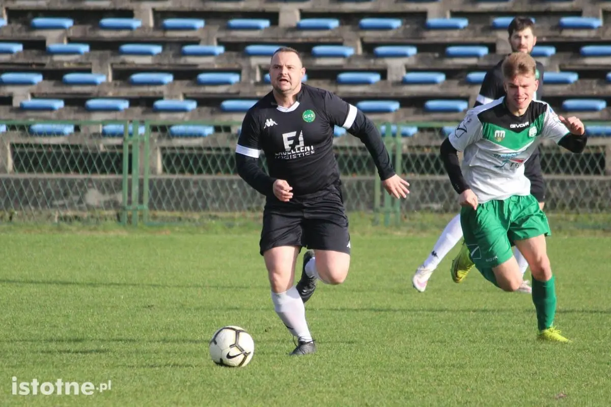Warta wygrywa z BKS-em w derbach powiatu