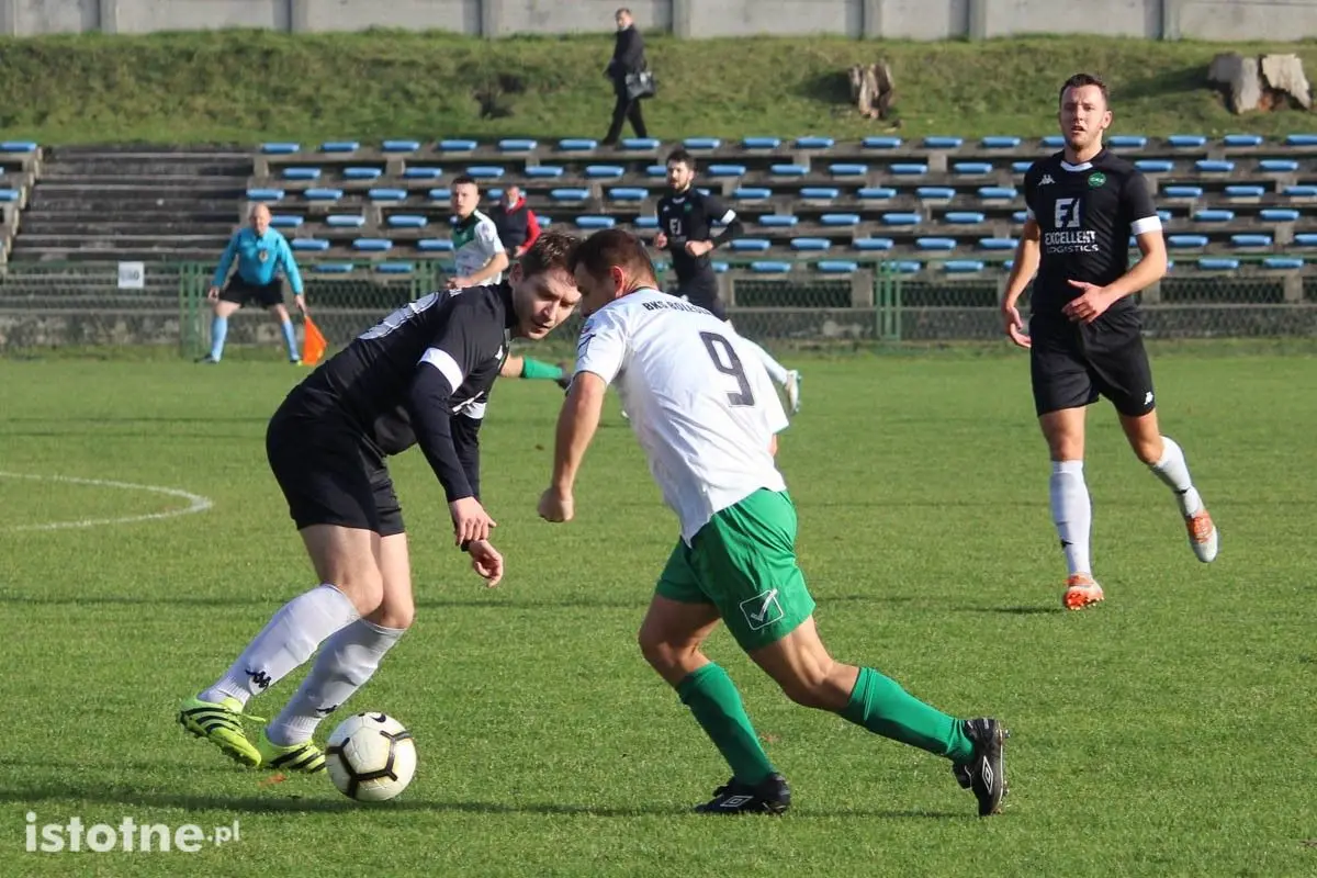 Warta wygrywa z BKS-em w derbach powiatu