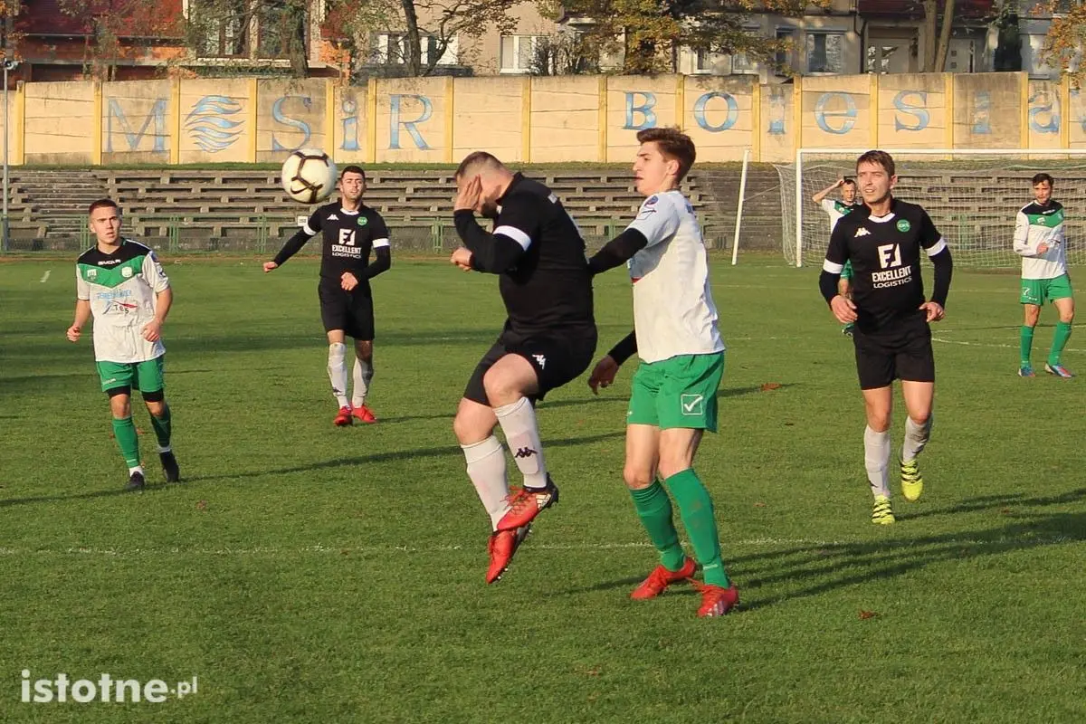 Warta wygrywa z BKS-em w derbach powiatu