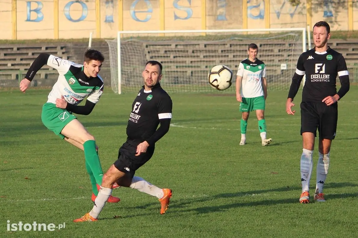 Warta wygrywa z BKS-em w derbach powiatu