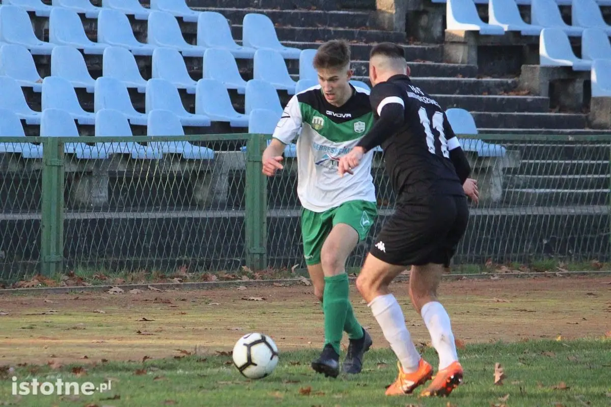 Warta wygrywa z BKS-em w derbach powiatu