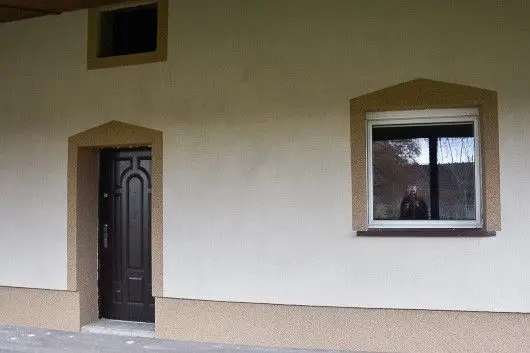 Odnowiona elewacja świetlicy w miejscowości Patoka