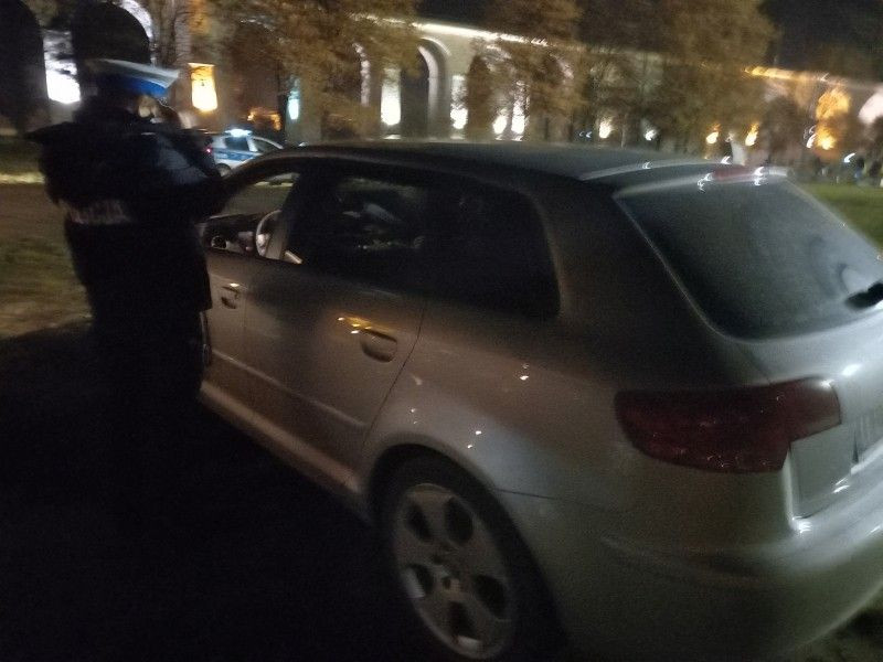 Kontrola policji na Wiadukt Plaza