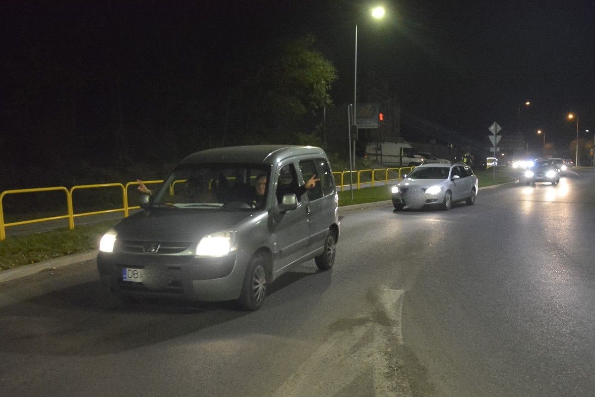 Zmotoryzowany protest przy rondzie Solidarności