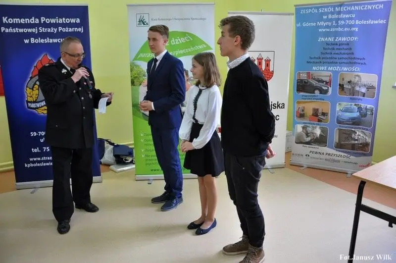 Zbigniew Bożęcki na zdjęciach Janusza Wilka z KP PSP Bolesławiec