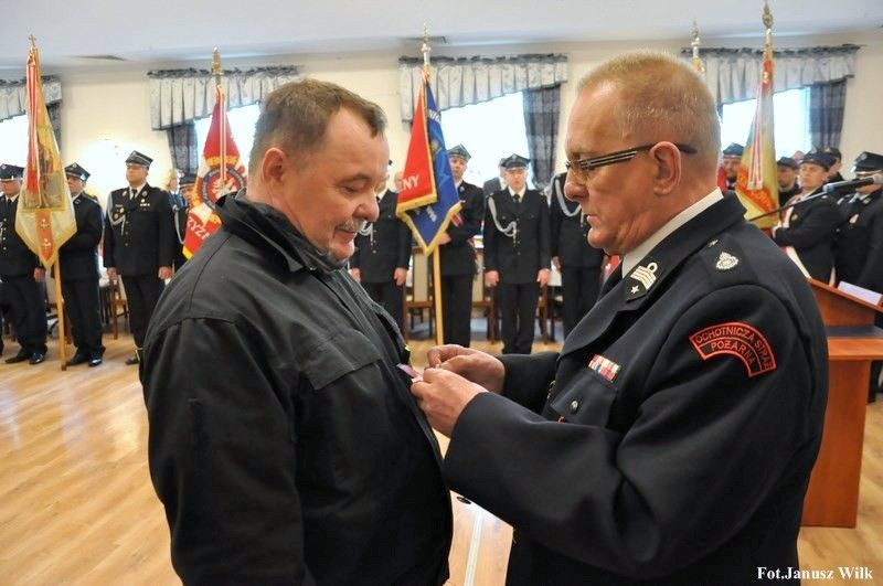 Zbigniew Bożęcki na zdjęciach Janusza Wilka z KP PSP Bolesławiec