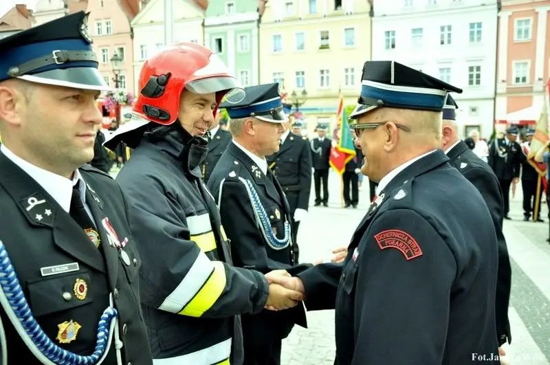 Zbigniew Bożęcki na zdjęciach Janusza Wilka z KP PSP Bolesławiec