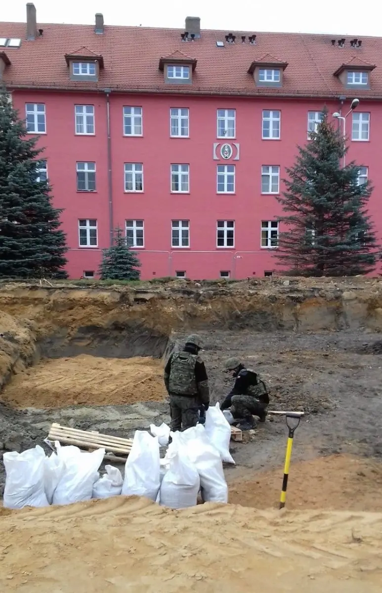 100 kg bombę lotniczą znaleziono na terenie budowy