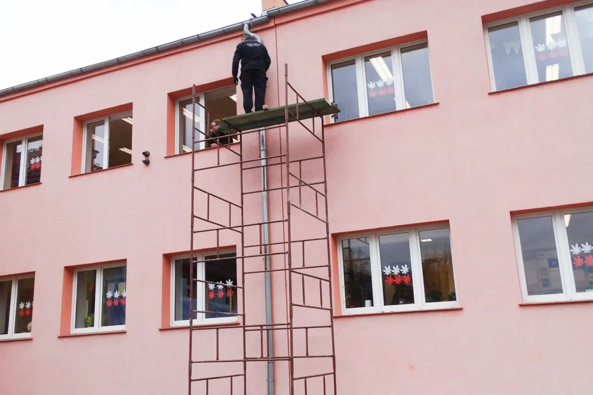 Szkoła w Gościszowie zainstalowała klimatyzatory z funkcją oczyszczania powietrza
