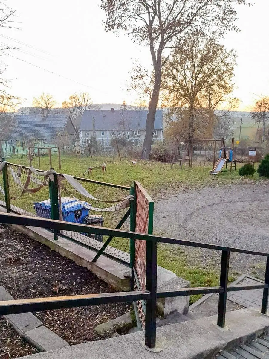 Szkoła w Sędzimirowie