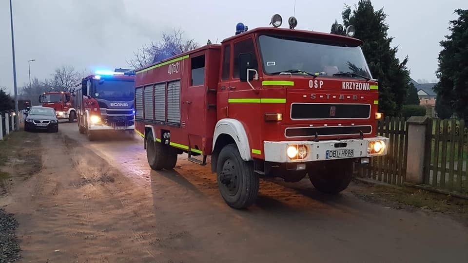 Akcja straży pożarnej w m. Krzyżowa