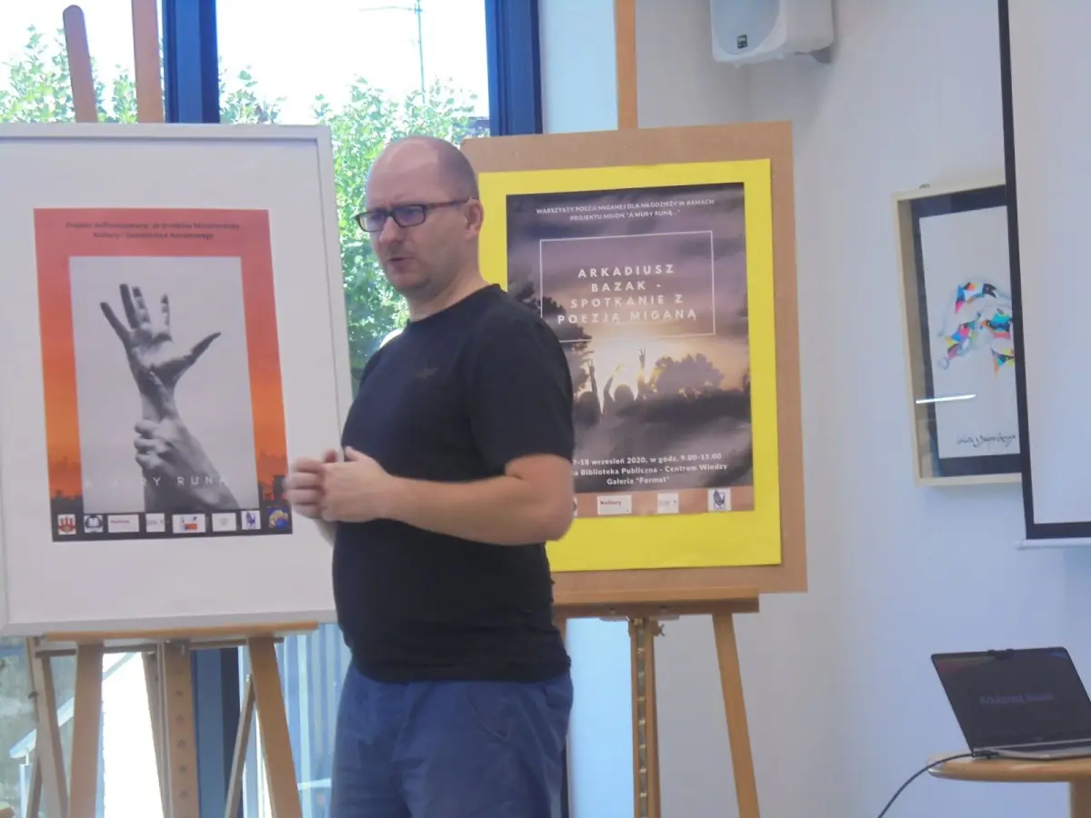 Projekt "A mury runą..."