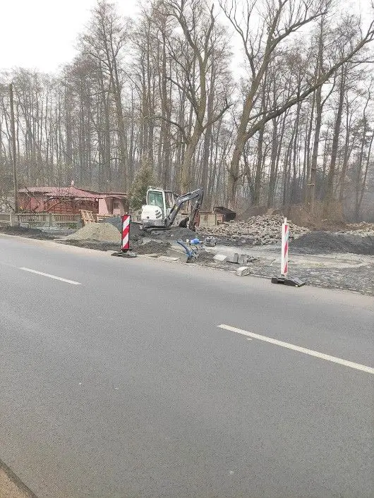 Budowa parkingu przy świetlicy w Gromadce