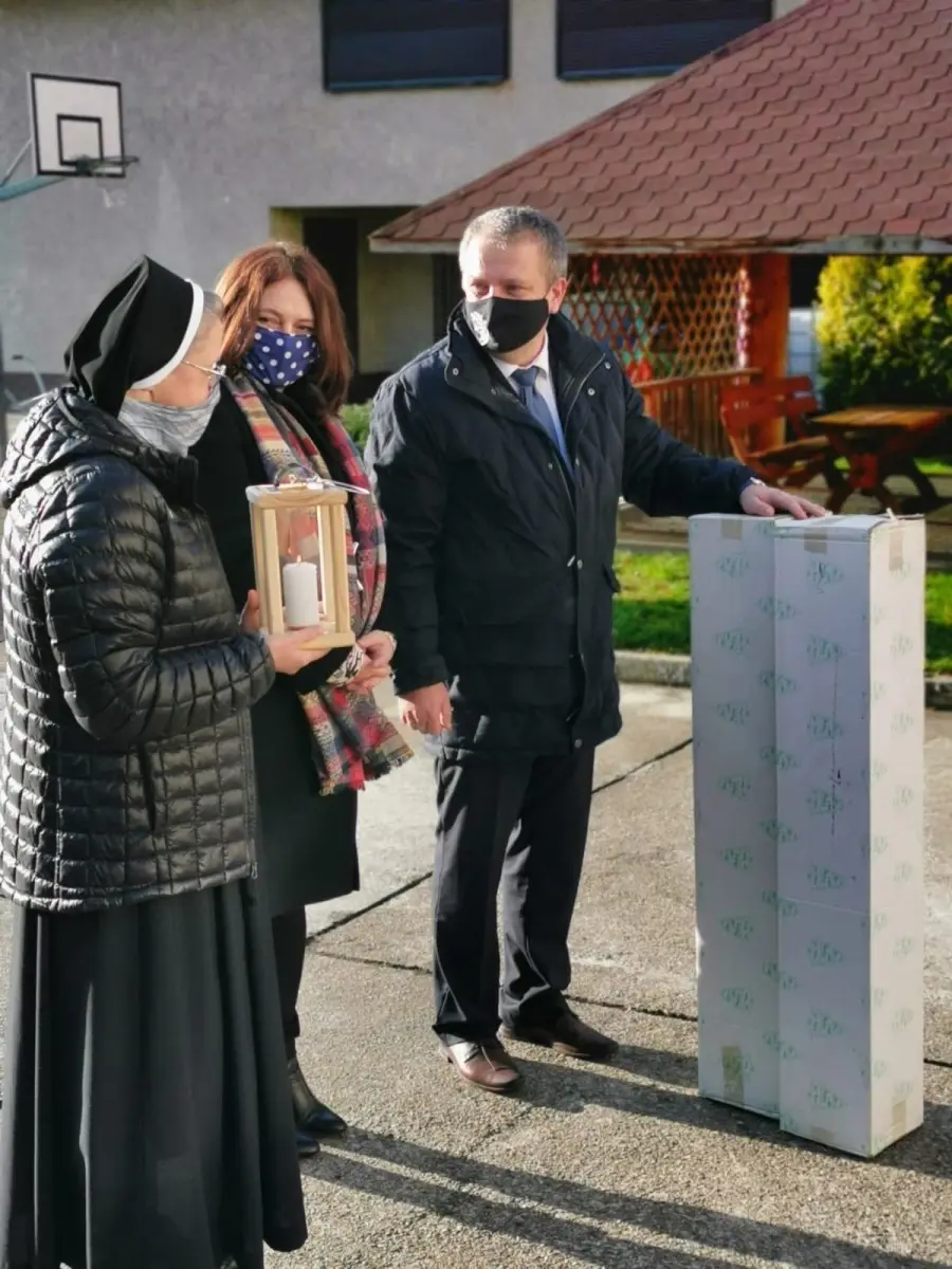 Przekazali Betlejemskie Światełko Pokoju