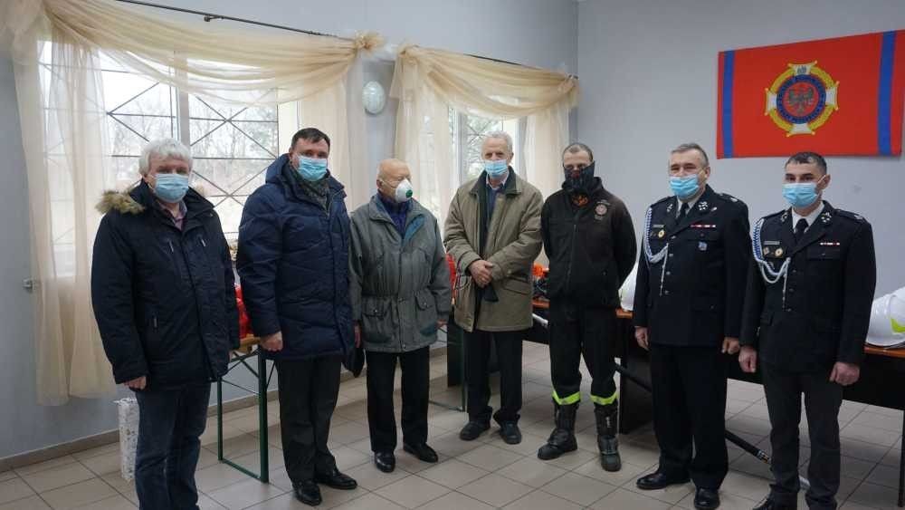 Przekazanie sprzętu i wyposażenia OSP Gierałtów