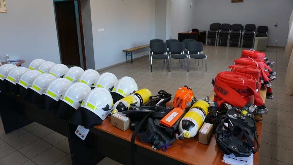 Przekazanie sprzętu i wyposażenia OSP Gierałtów