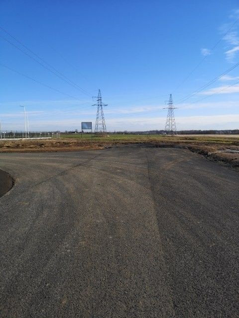 Nowa droga w strefie w Wykrotach