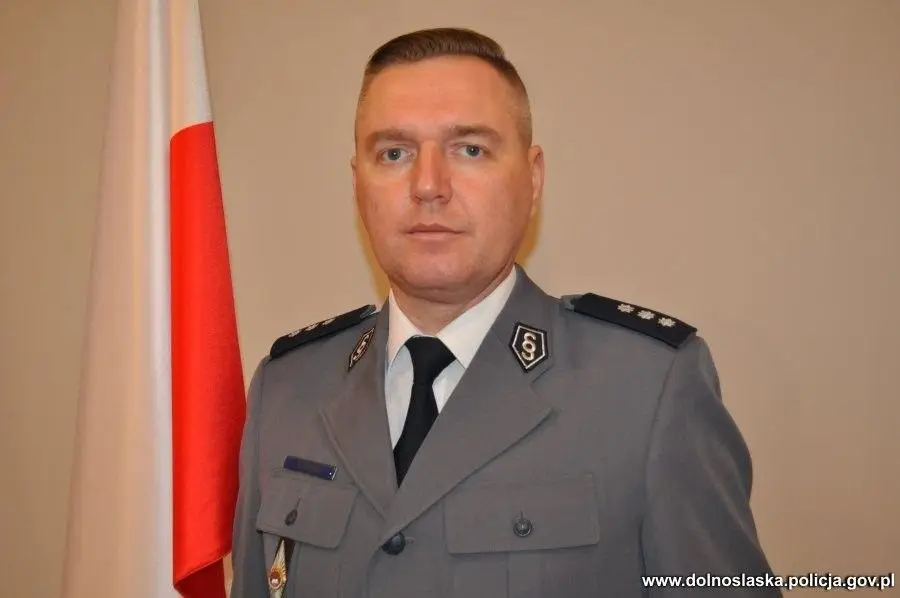 Akcja służb w Lubinie i mundurowi, którzy uratowali 34-latka