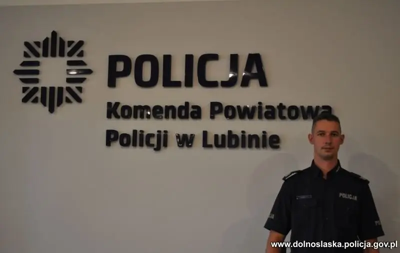 Akcja służb w Lubinie i mundurowi, którzy uratowali 34-latka