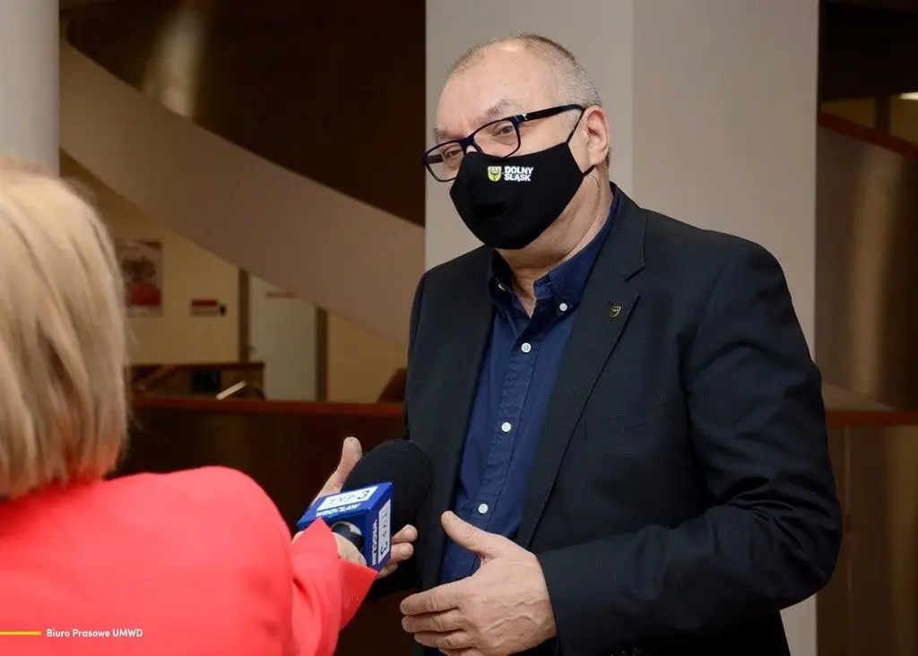 Marszałkowie i przedstawiciele spółki DOLMED