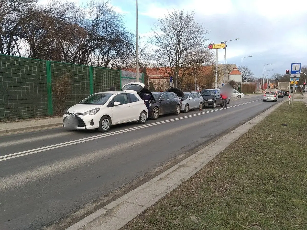 Karambol na ul. Wróblewskiego w Bolesławcu
