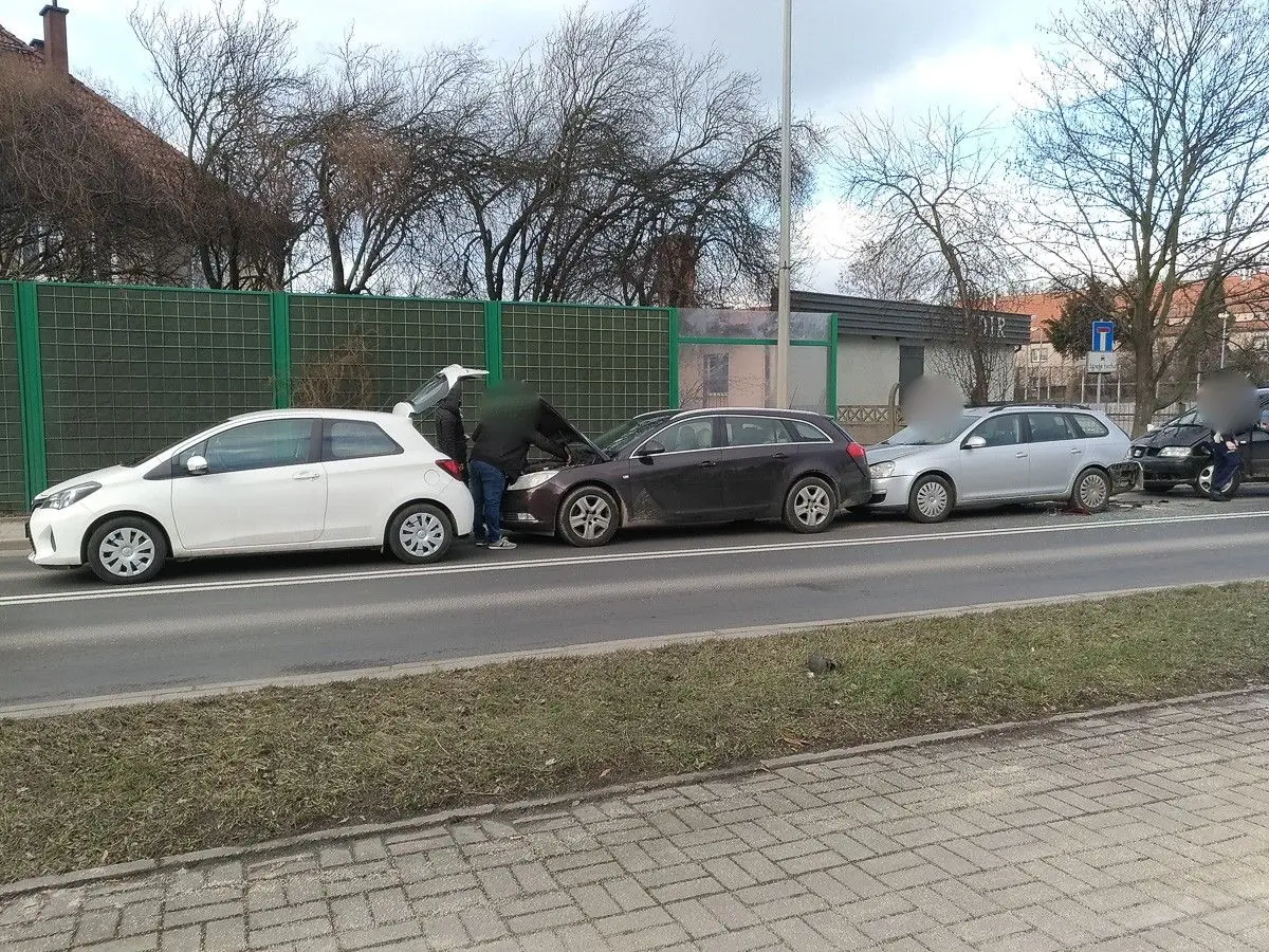 Karambol na ul. Wróblewskiego w Bolesławcu