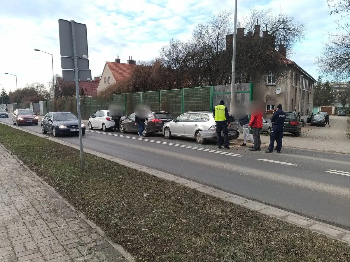 Karambol na ul. Wróblewskiego w Bolesławcu
