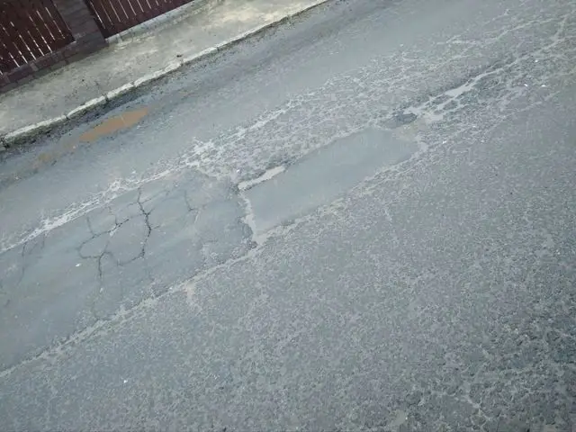 Dziury na ulicy Staszica