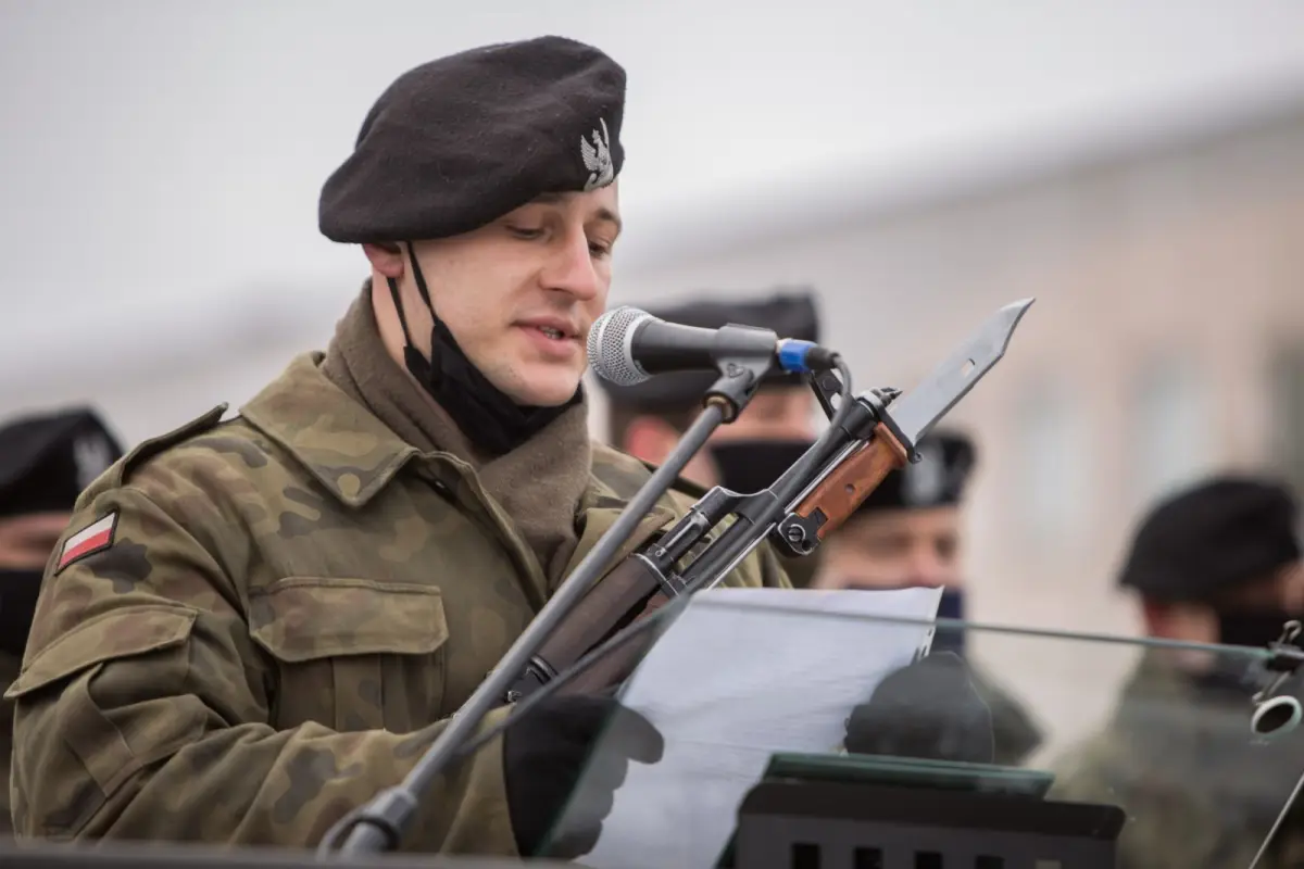 Przysięga w 10 Brygadzie Kawalerii Pancernej w Świętoszowie