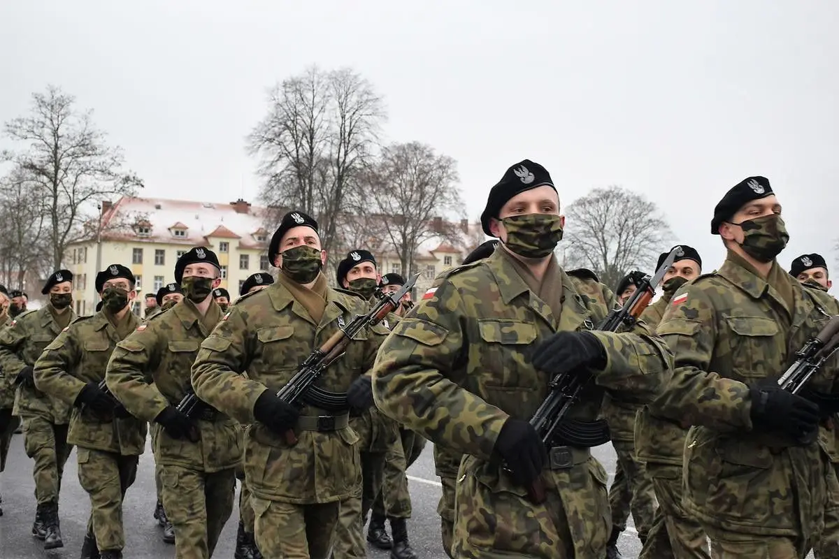 Присяга курсантів 23-го Сілезького артилерійського полку в Bolesławiec