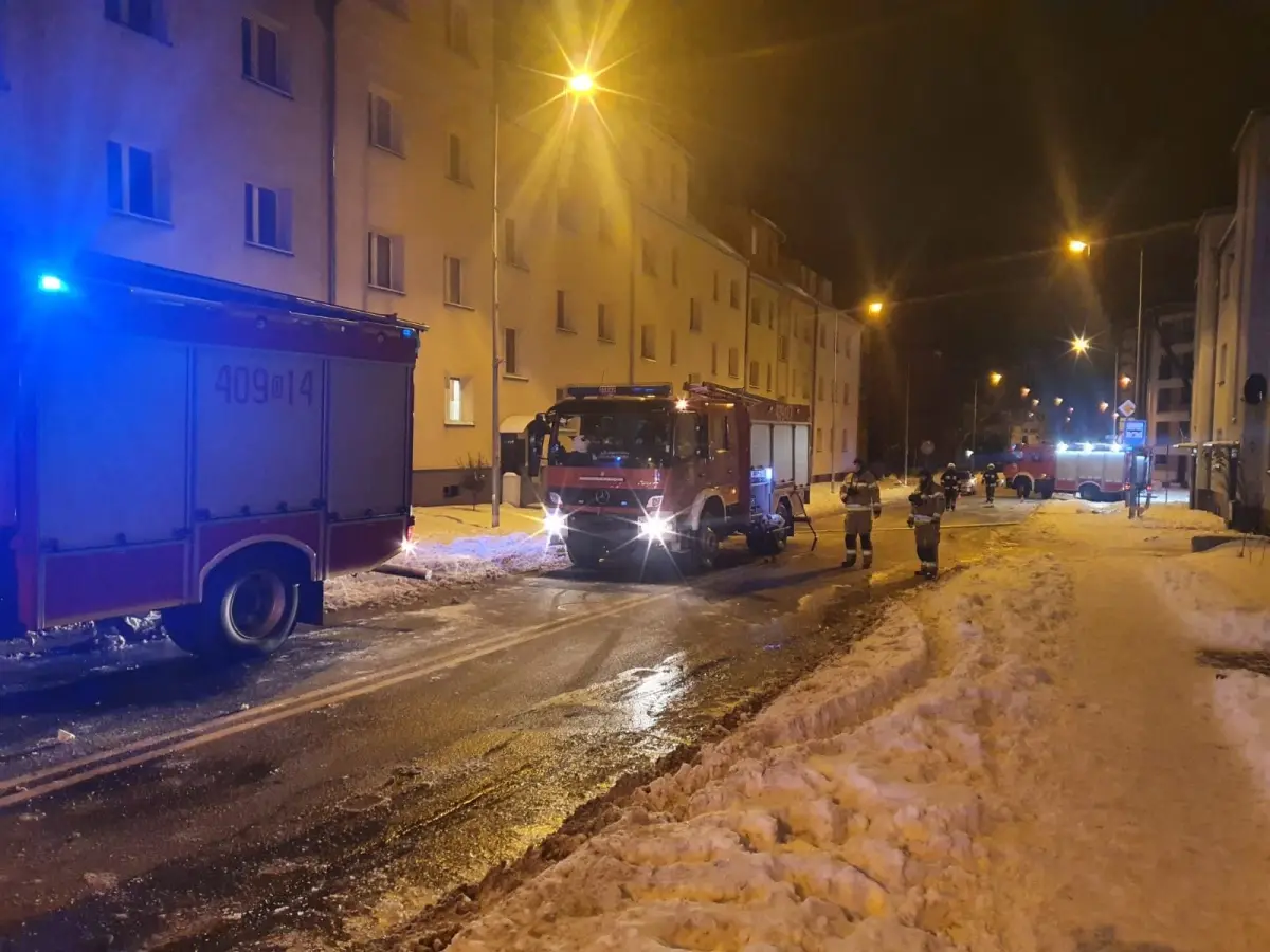 Działania służb przy Żwirki i Wigury w Bolesławcu