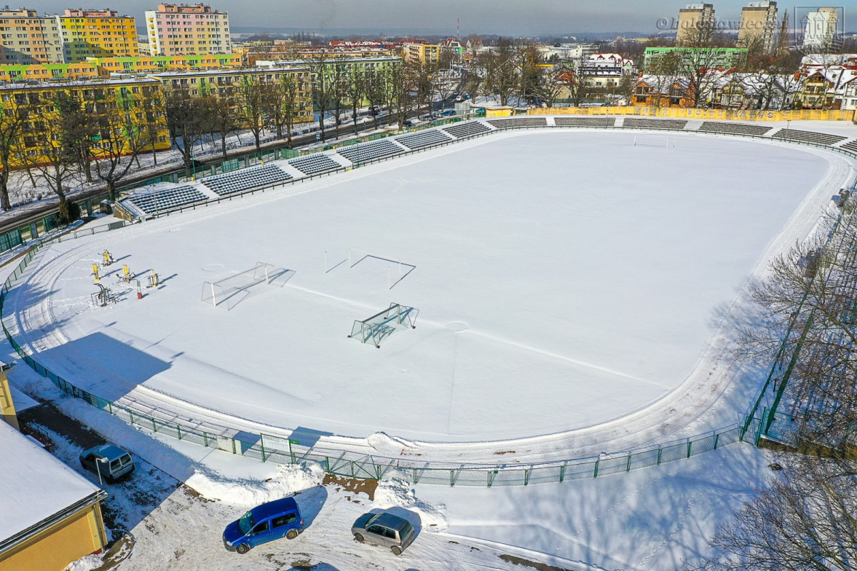 Stadion w Bolesławcu zimą