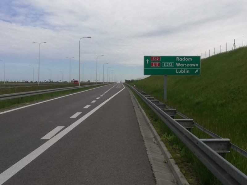 Oznakowanie na drogach szybkiego ruchu