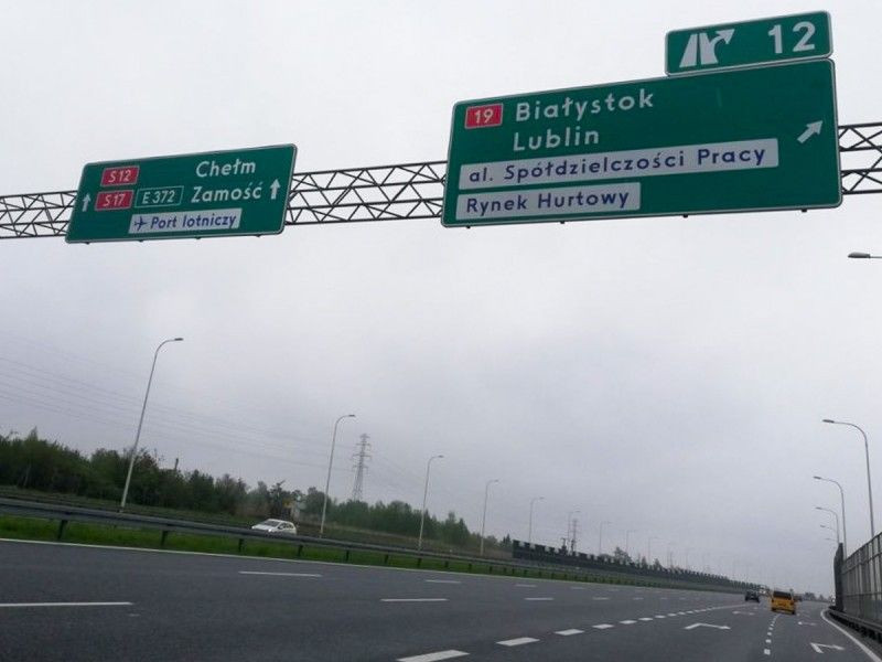 Oznakowanie na drogach szybkiego ruchu