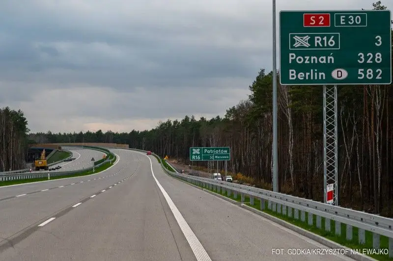 Oznakowanie na drogach szybkiego ruchu
