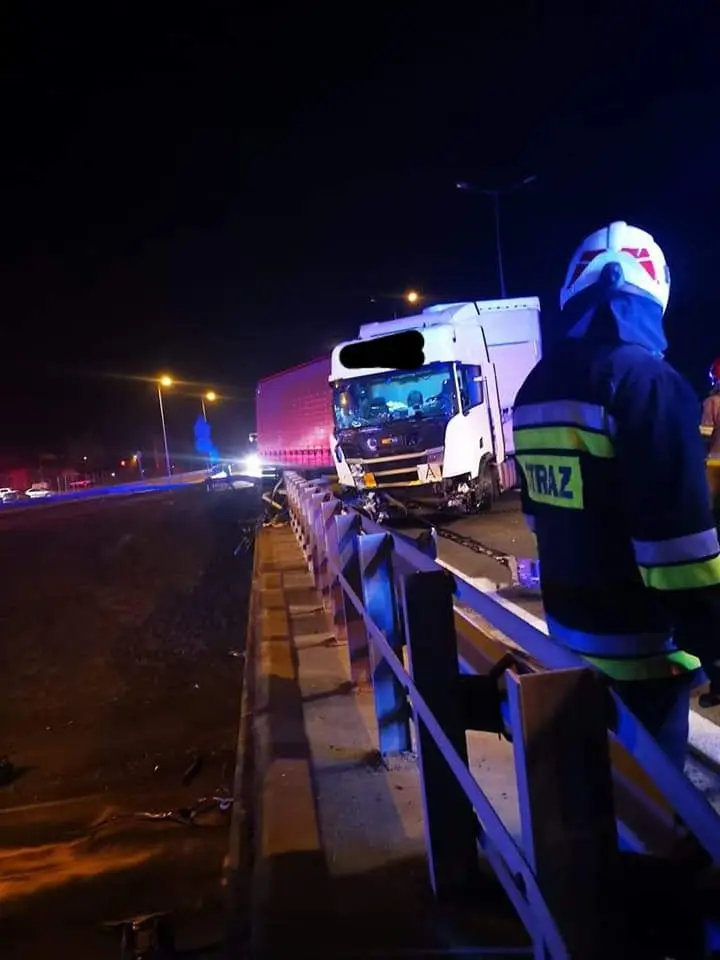 Akcja straży pożarnej na A4