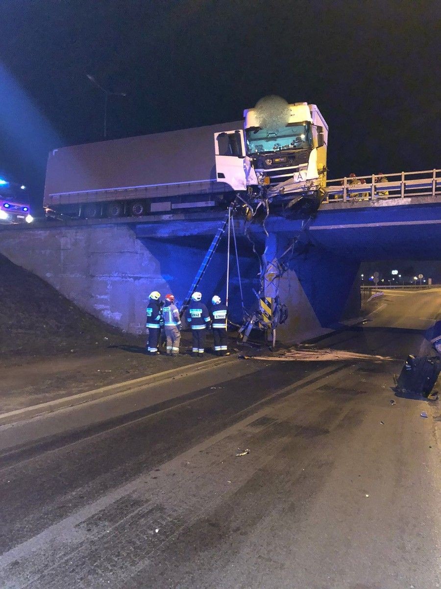 Akcja straży pożarnej na A4