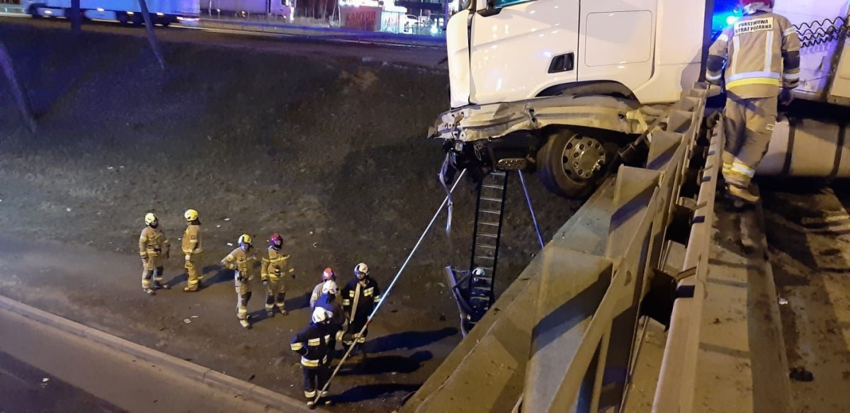 Akcja straży pożarnej na A4
