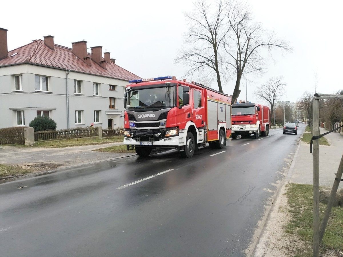 Akcja straży pożarnej przy Kosiby 10