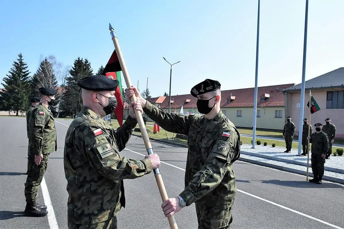 Obchody święta w 23 Śląskim Pułku Artylerii w Bolesławcu