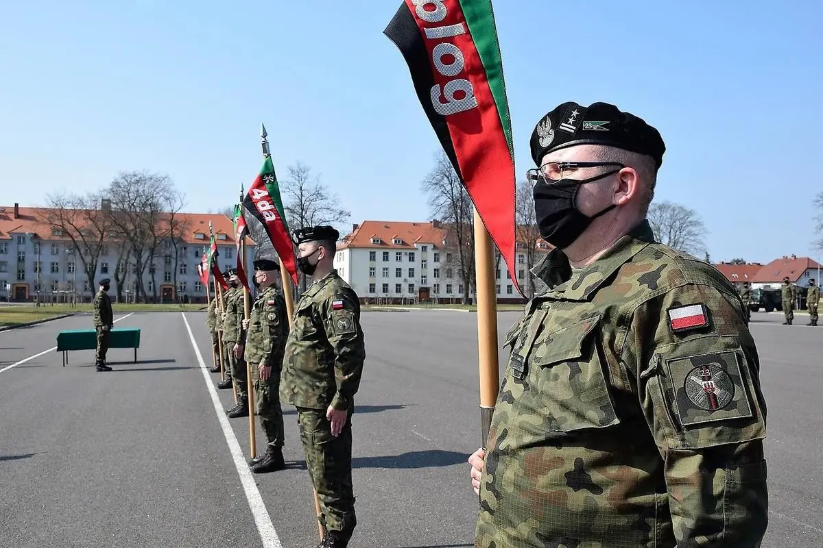 Obchody święta w 23 Śląskim Pułku Artylerii w Bolesławcu