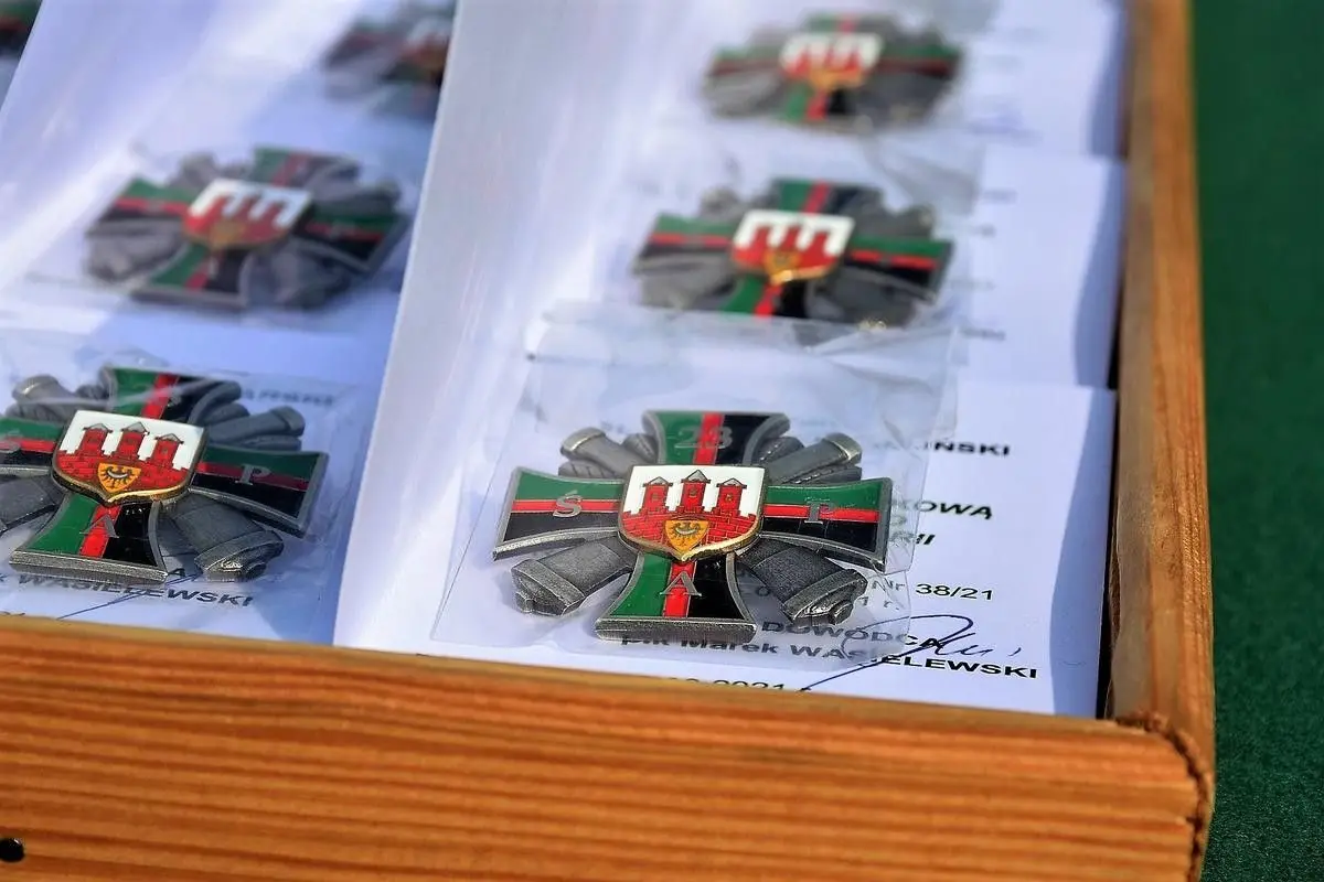 Obchody święta w 23 Śląskim Pułku Artylerii w Bolesławcu