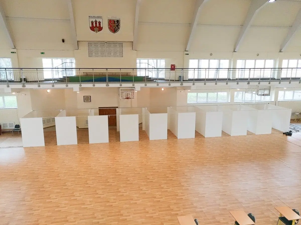 Punkt szczepień w I LO w Bolesławcu