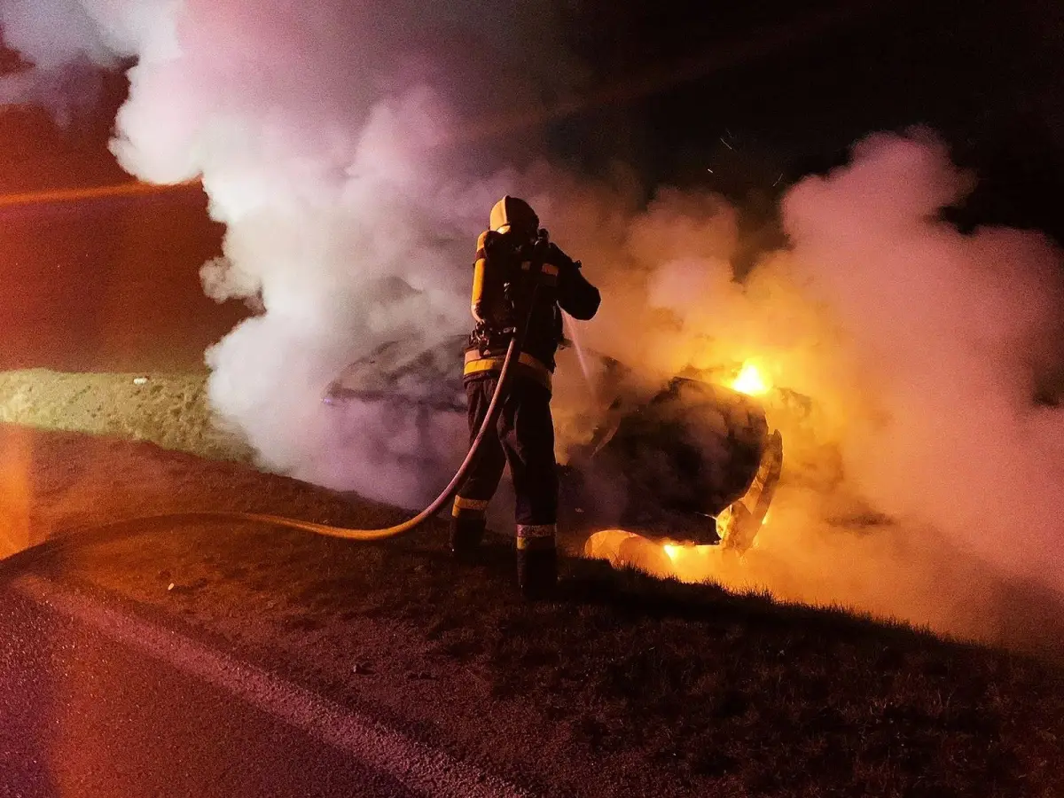 Akcja straży pożarnej między Nowogrodźcem a Zebrzydową