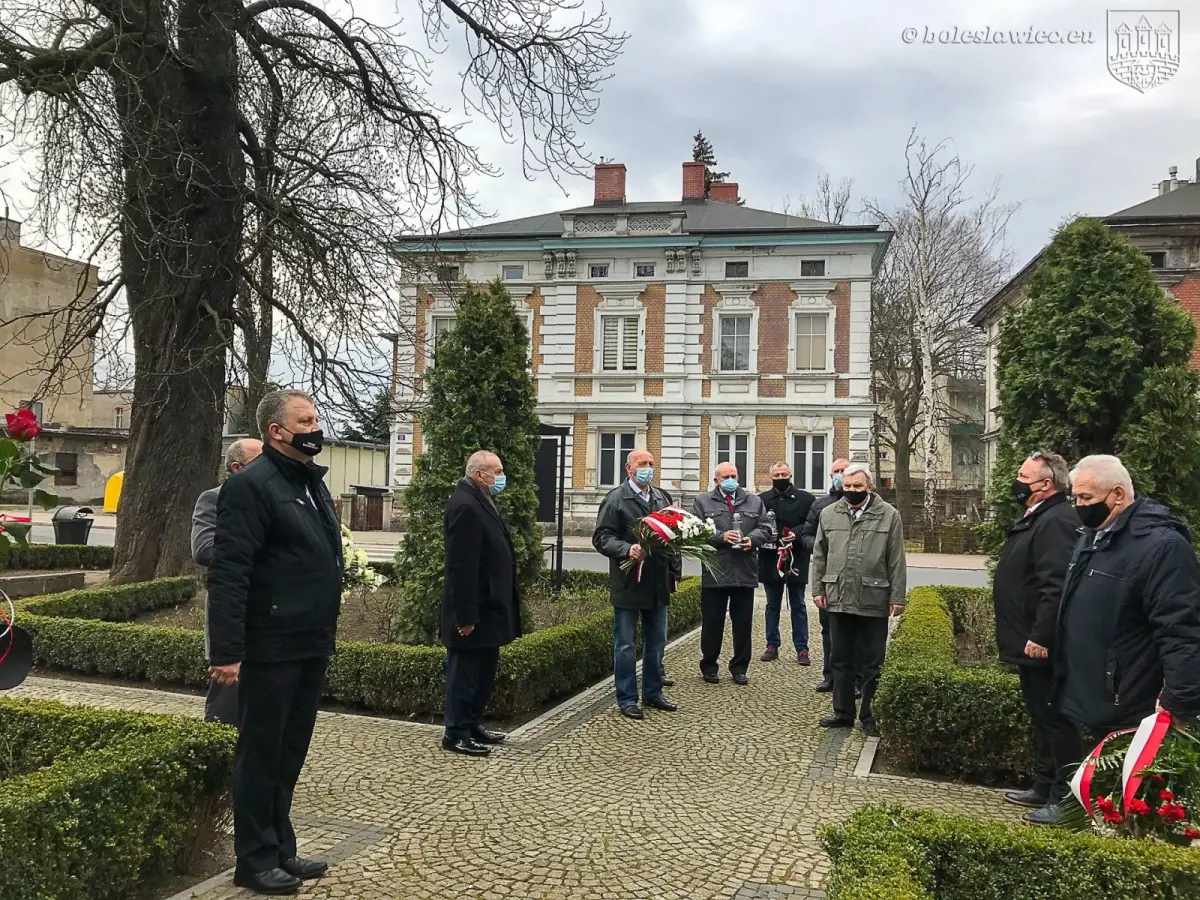 Uroczystość z okazji 11. rocznicy katastrofy smoleńskiej w Bolesławcu