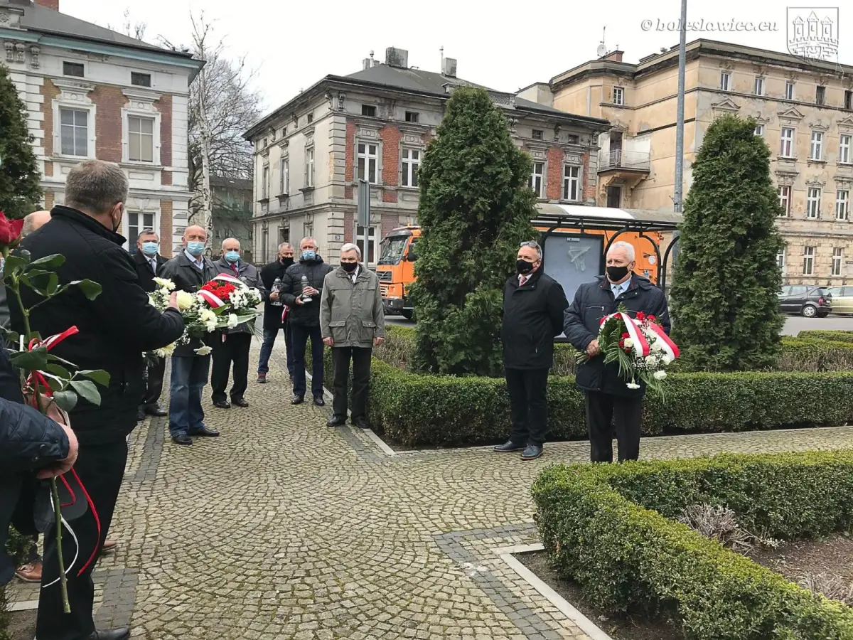Uroczystość z okazji 11. rocznicy katastrofy smoleńskiej w Bolesławcu