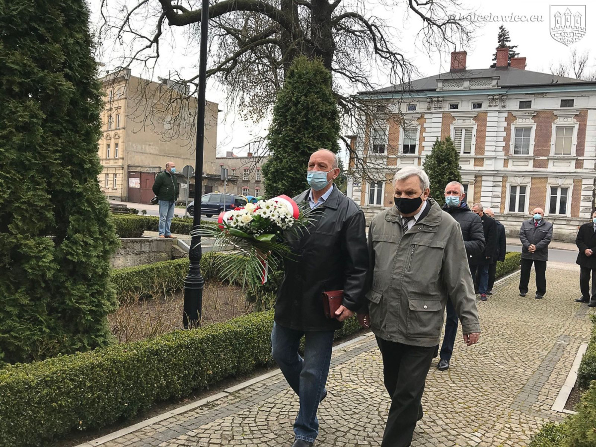 Uroczystość z okazji 11. rocznicy katastrofy smoleńskiej w Bolesławcu