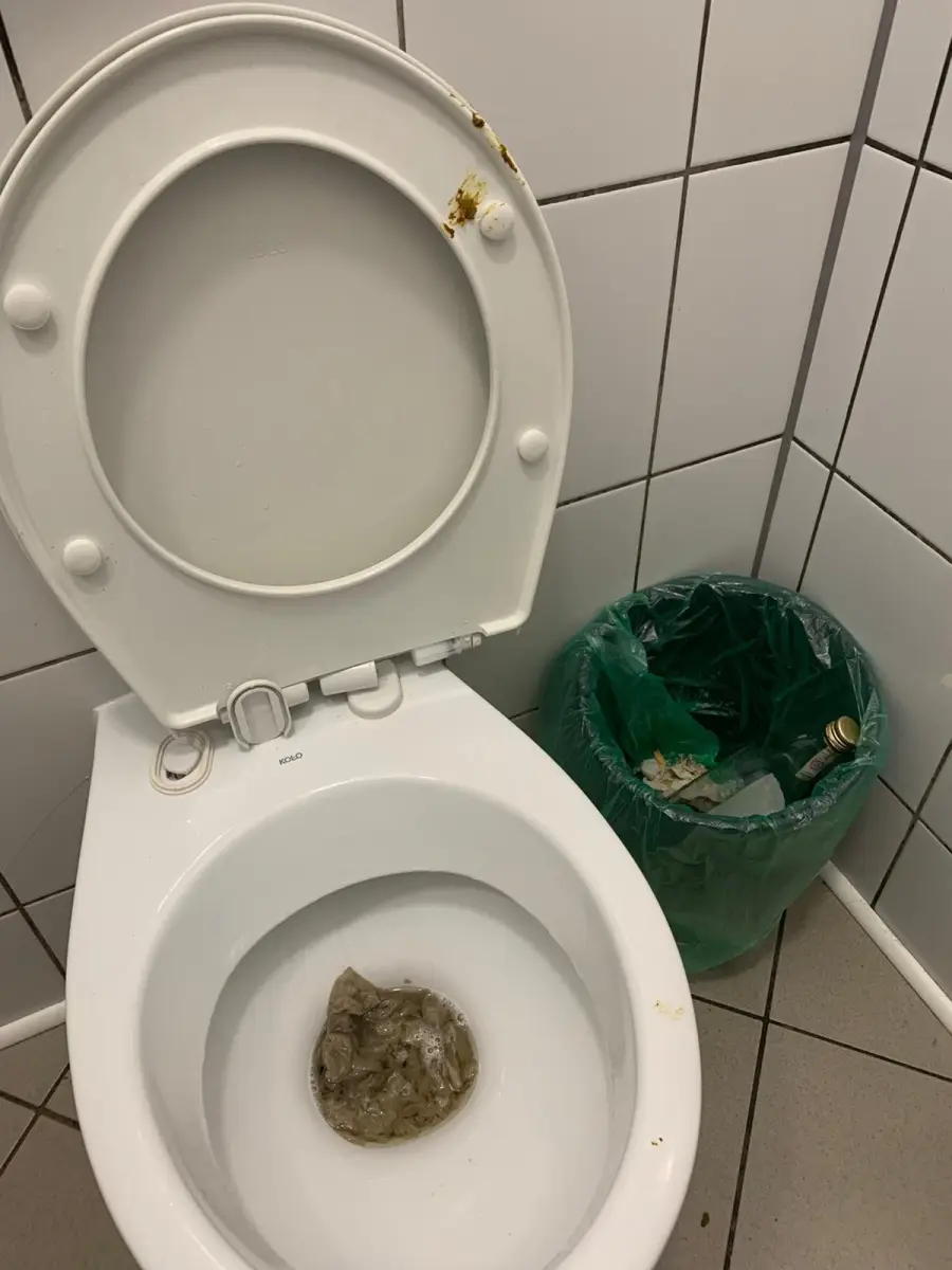 Condition of the toilet at a Bolesławiec supermarket