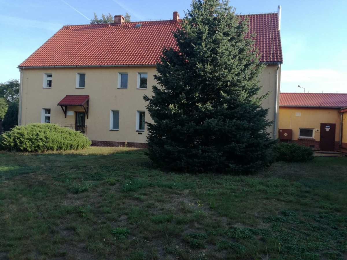 Zespół Szkolno-Przedszkolny w Kraśniku Dolnym po i przed modernizacją